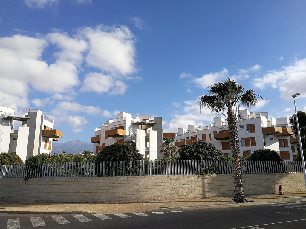 Alquilaencanarias-Medano Los Martines Beachfront A El Medano  Luaran gambar